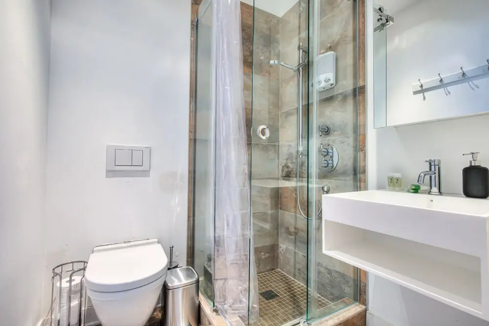 The taliane Superbe Condo 2BDR Montreal