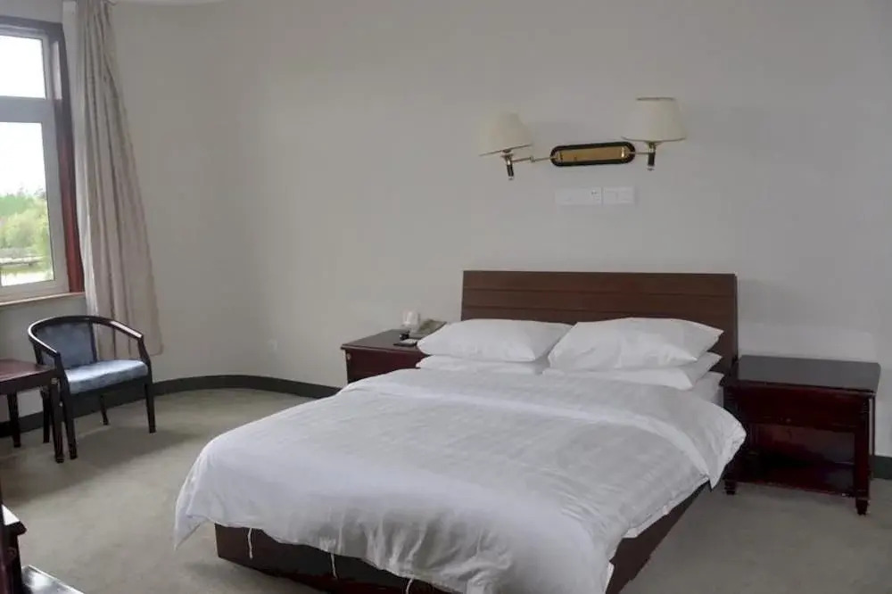 Shanghai Juyuan Holiday Village