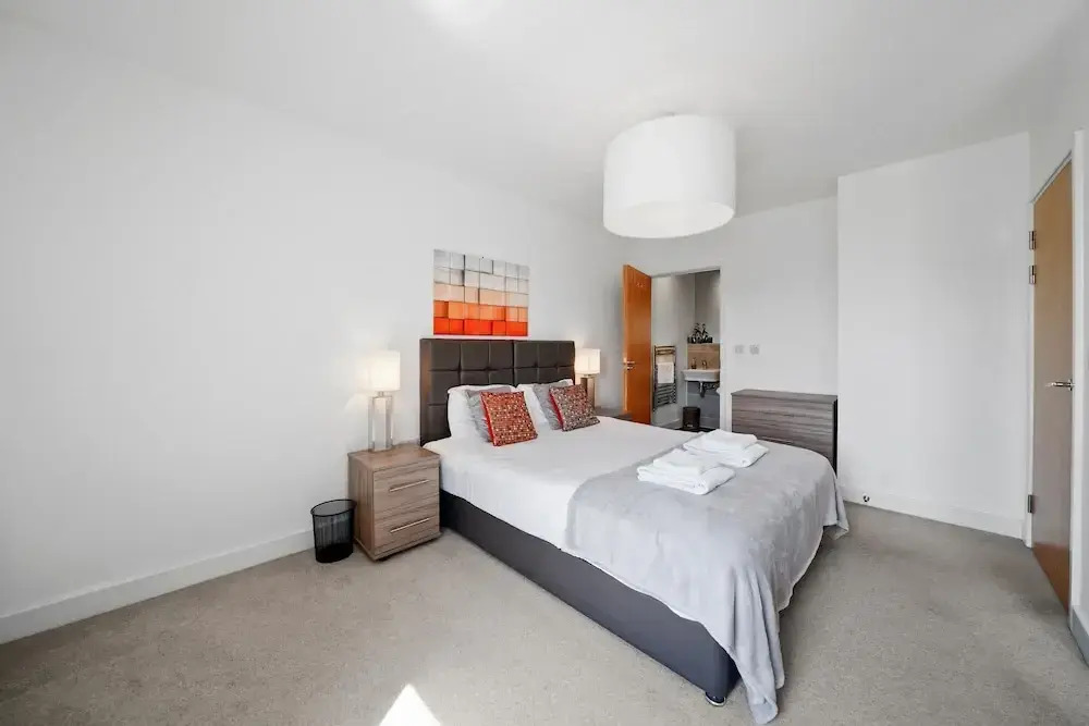 Kennet House Superior Serviced Apartment