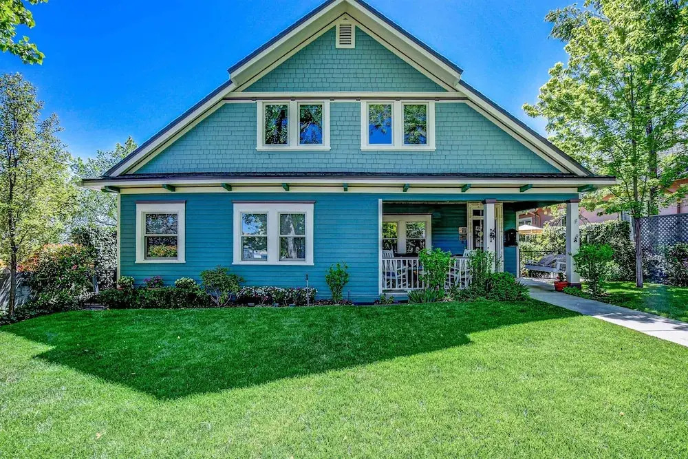 Walk to Dtwn: Historic Prescott Home w/ Yard!