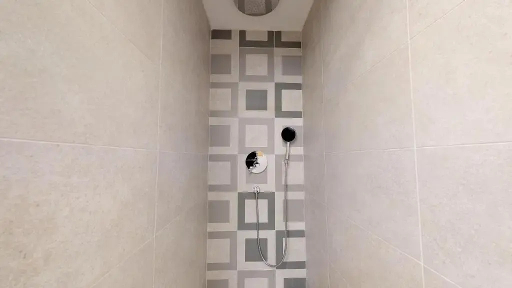 17 Ljubav Place