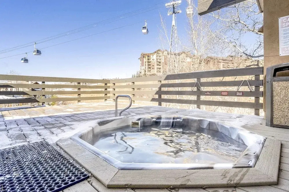 Ski Inn Condos