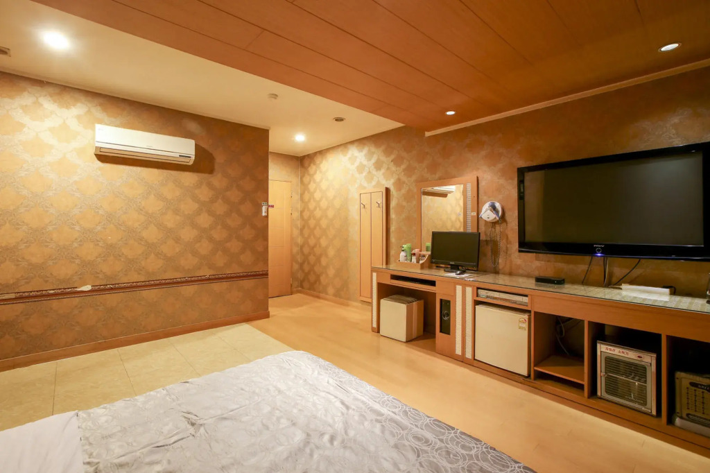 Rozy Hotel
