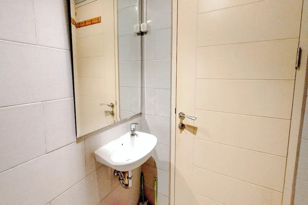 Minimalist Studio Conecting To Mall At Anderson Supermall Mansion Apartment