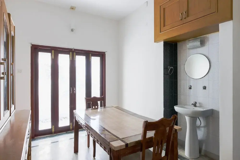 Hotel Rich Residency