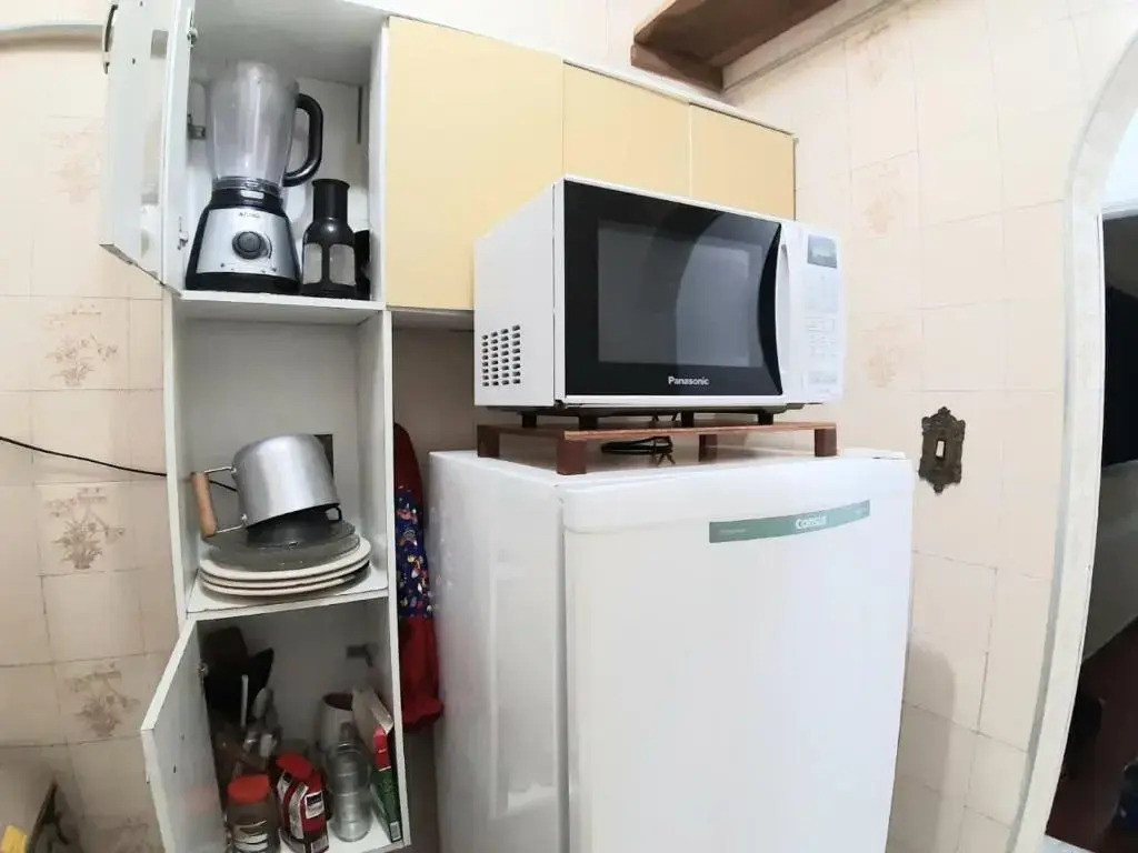 Sala-living/ 1 quadra da praia
