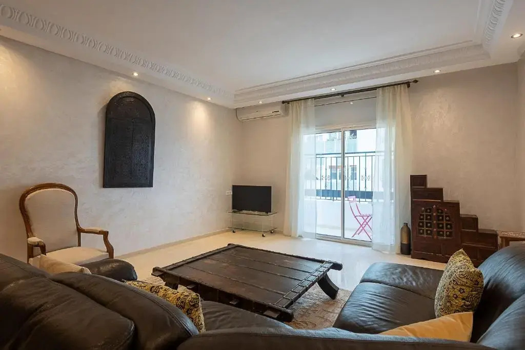 Luxury two bedrooms apartment - Best Location