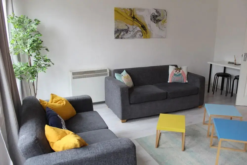 Modern Apartment-Comfortable and Central