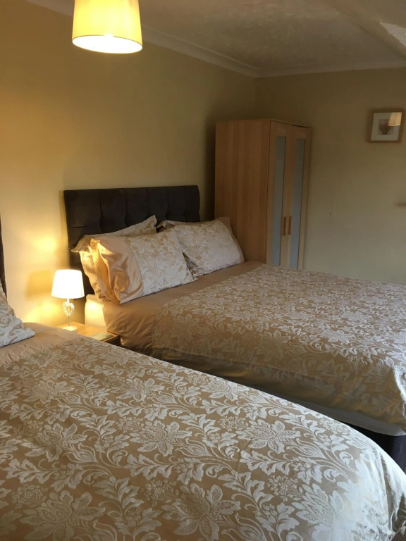 The Townhouse B and B free continental breakfast included