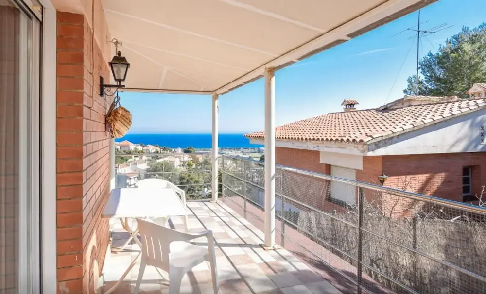 HomeHolidaysRentals Solans-