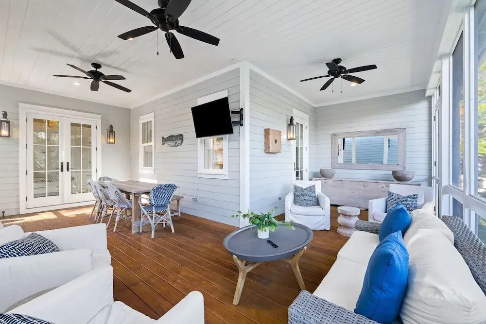 107 Sunflower Street 5 Bedroom Home by RedAwning