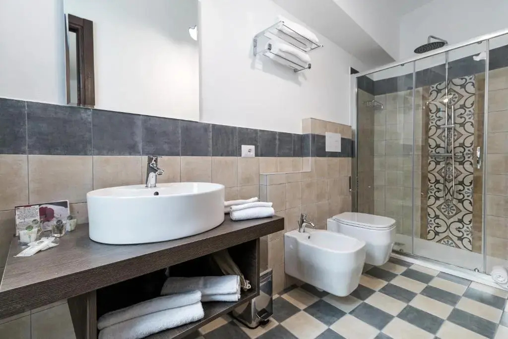 Ghivine Albergo Diffuso