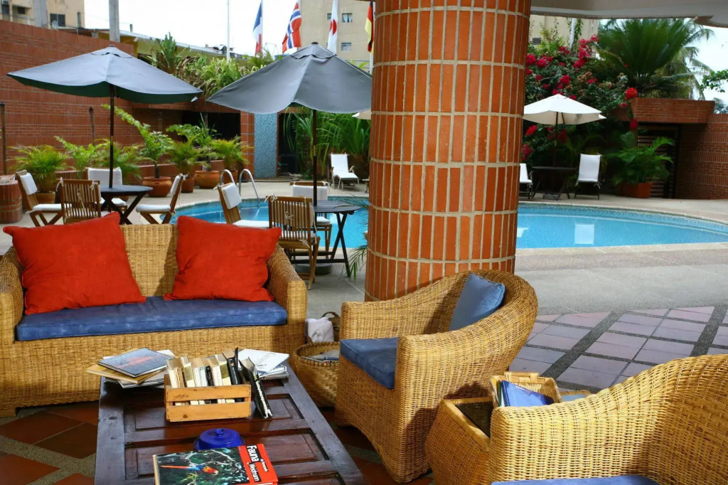 Costa Real Suites