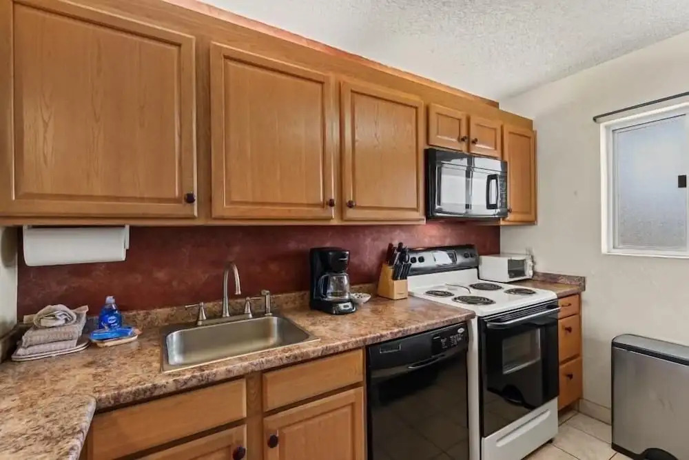 Menehune Shores, #206 2 Bedroom Condo