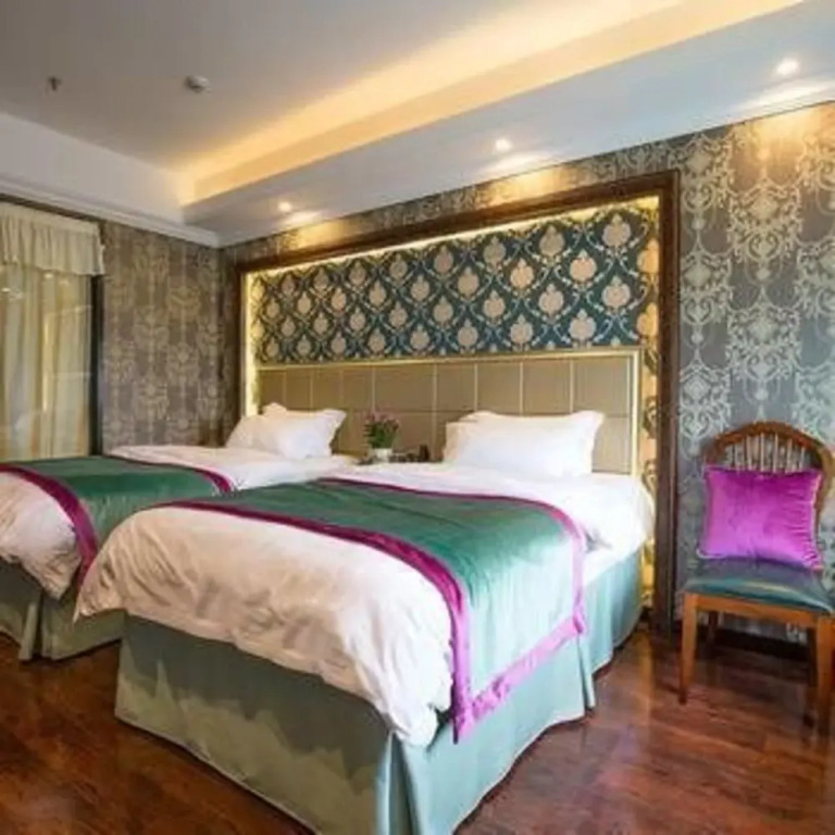 Hailun Hotel
