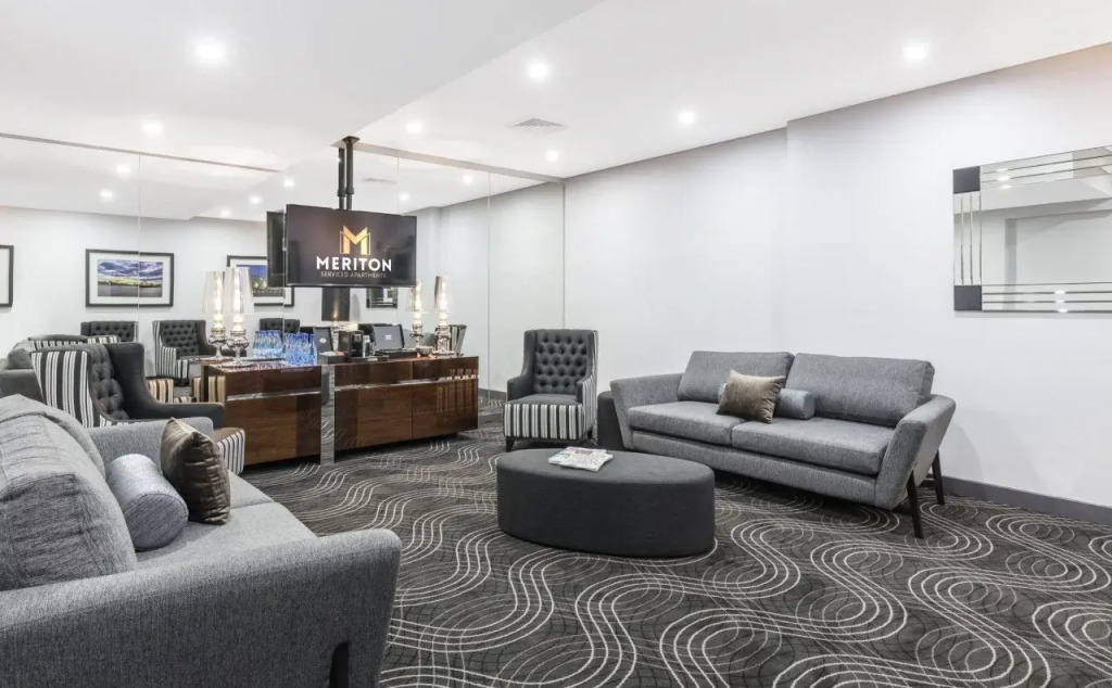 Meriton Suites World Tower, Sydney