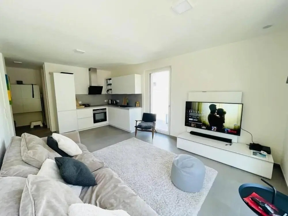 Lux Green Flat in Center-Parking&Terrace