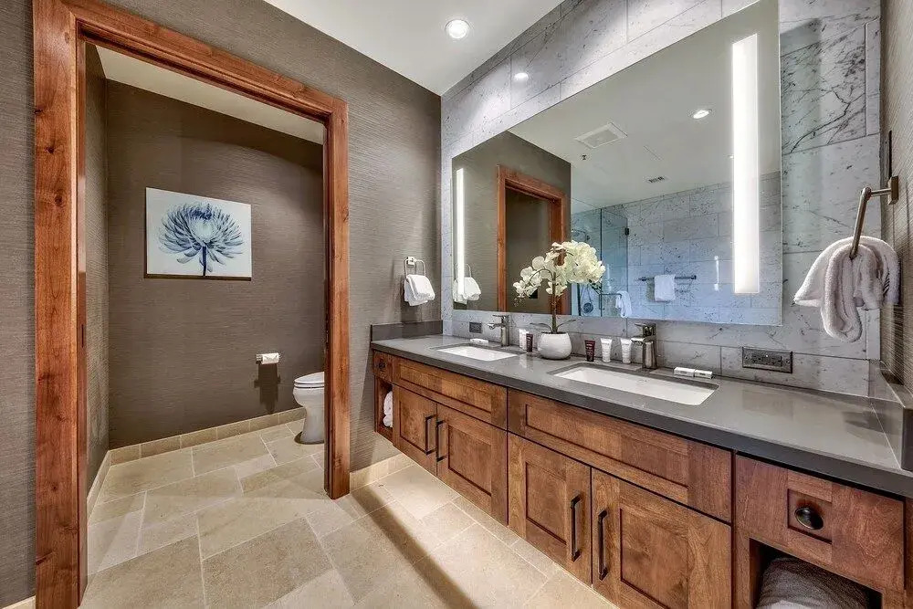 Luxury Two Bedroom Residence Steps From Heavenly Village Condo