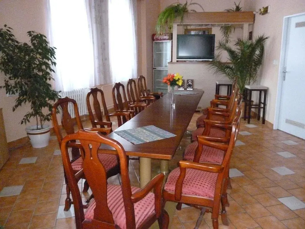 Hotel Konsul