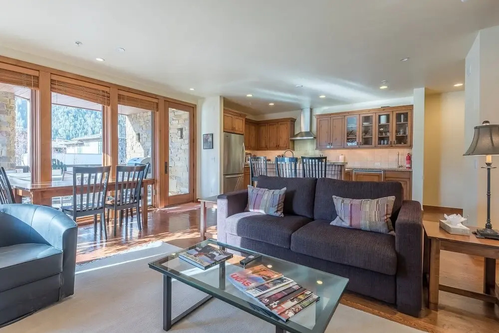 Westview Terrace #3 2 Bedrooms 2 Bathrooms Condo