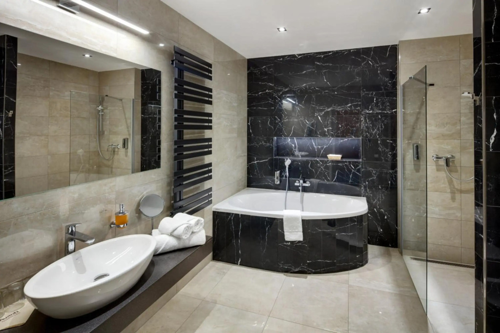 Avanti Hotel