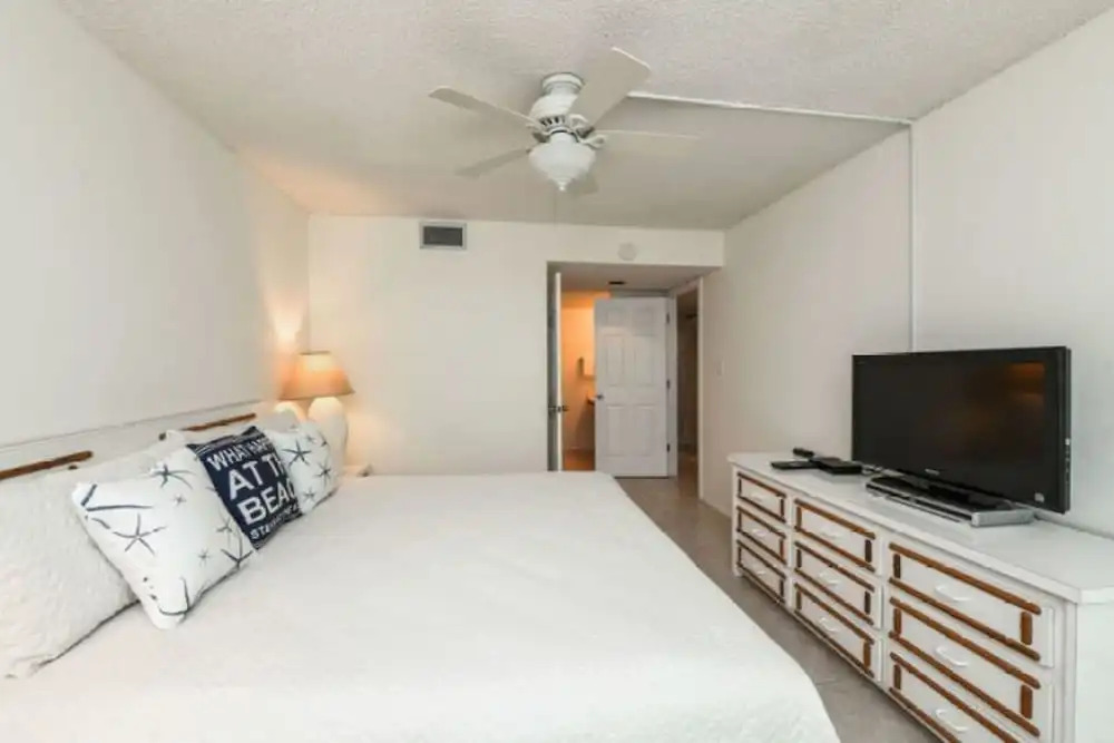 Coquina Beach Club 104 Condo