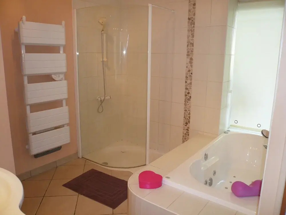 very comfortable house, located between Raissac and Canet d'Aude