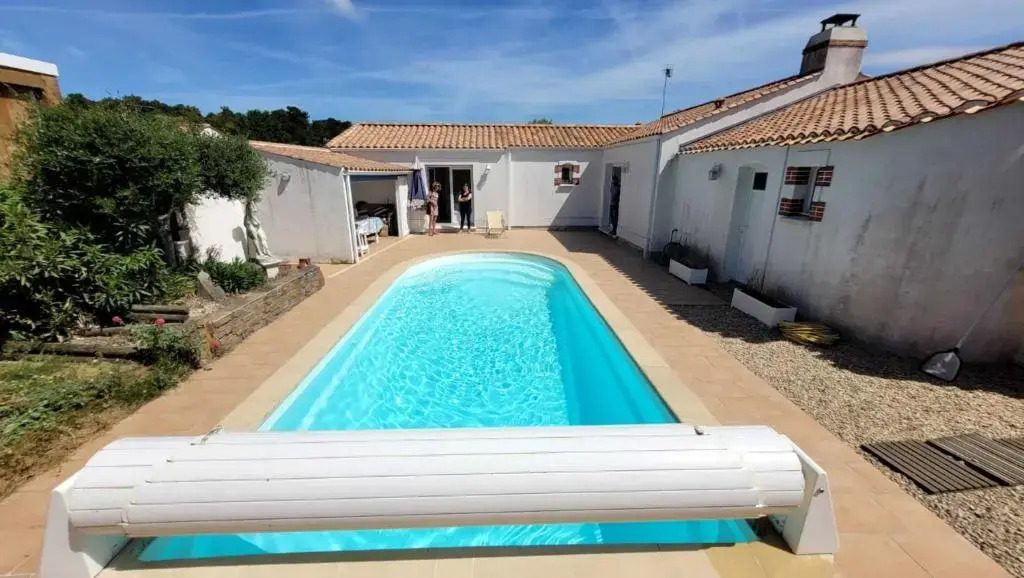 Villa de 4 chambres avec piscine privee et jardin clos a Notre Dame de Monts a 1 km de la plage