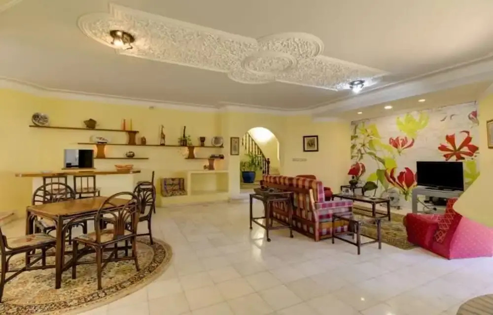Villa - 4 Bedrooms with Pool and WiFi - 105890