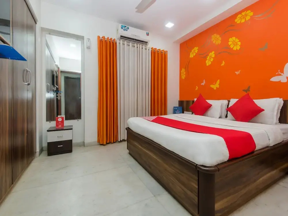 OYO 11561 Imperial Bungalow