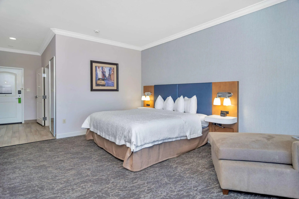 Hampton Inn & Suites Fort Worth-Fossil Creek