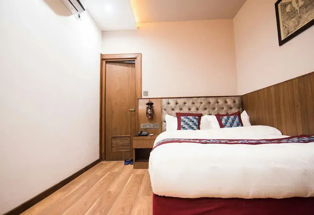 Everest Boutique Hotel - Your Heritage Home