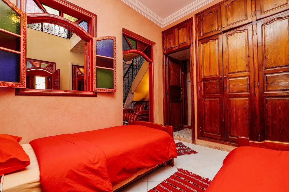 Riad For S