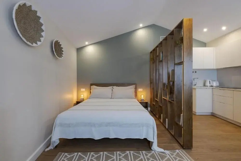 Peixeira Studios and Apartments