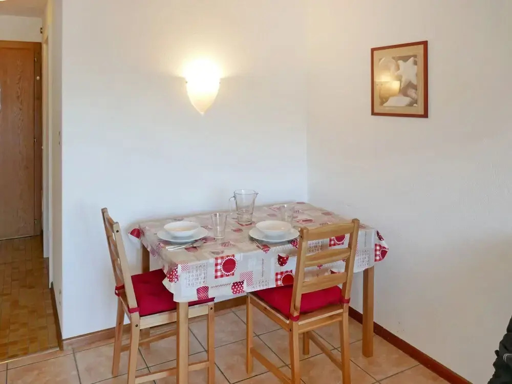 Apartment Valaisia 35A by Interhome