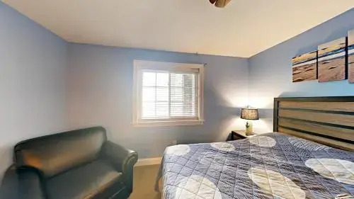 Put-In-Bay Waterfront Condo #108