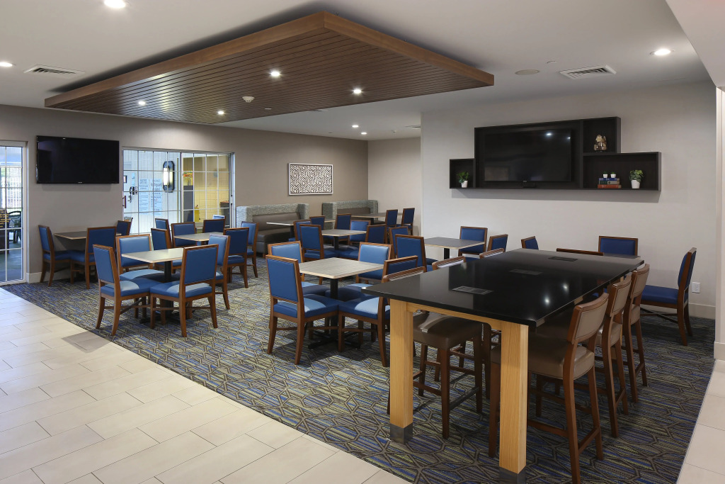 Holiday Inn Express Grand Rapids Southwest by IHG