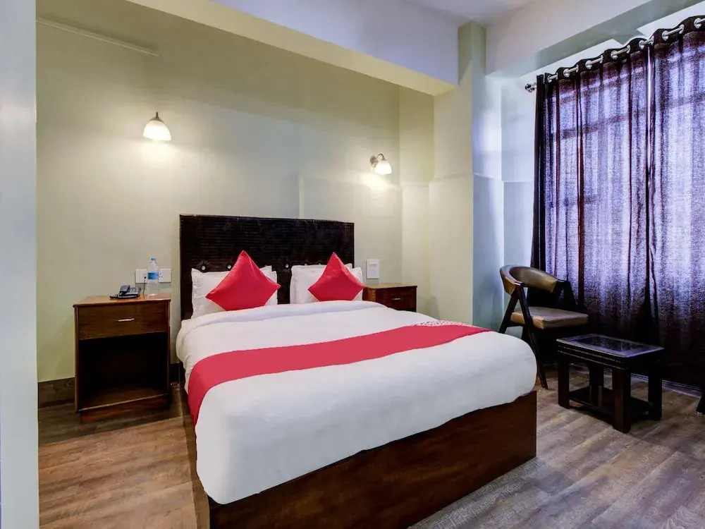 OYO 19563 Infinity Inn