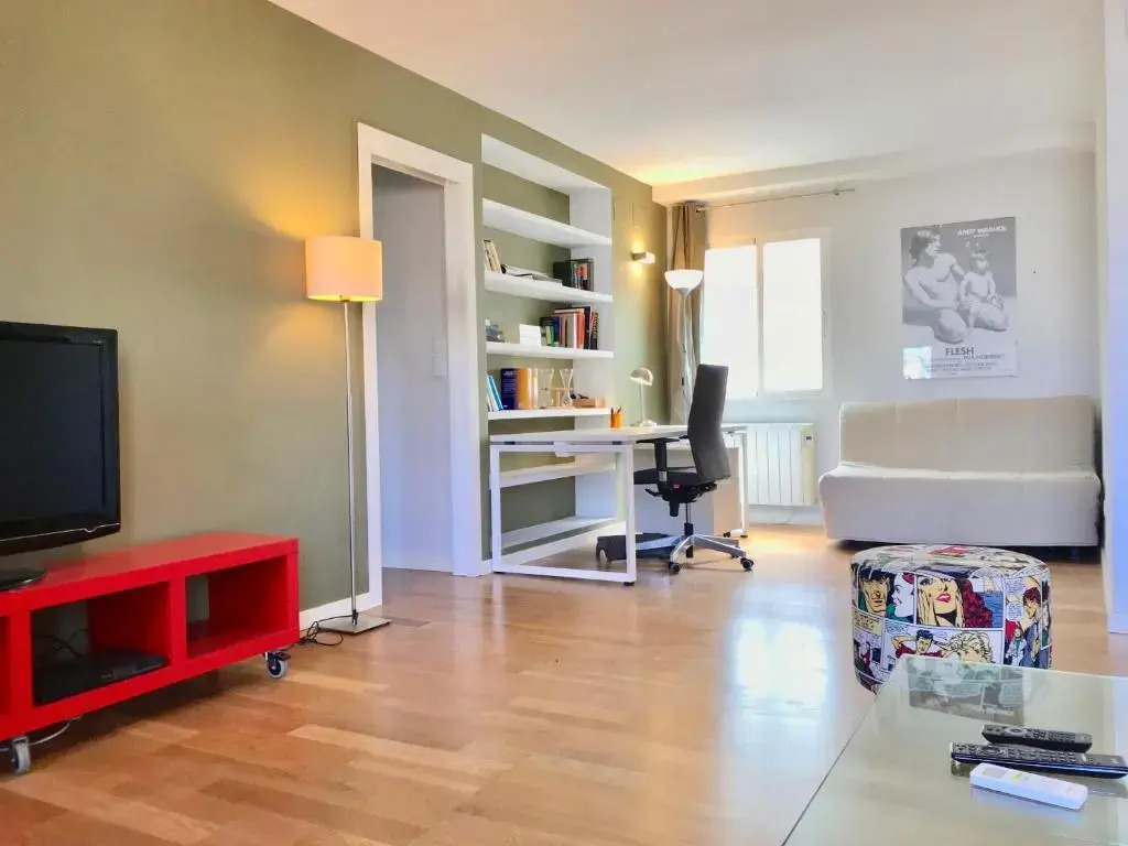 Warhol Apartment. Free Wifi 5G.