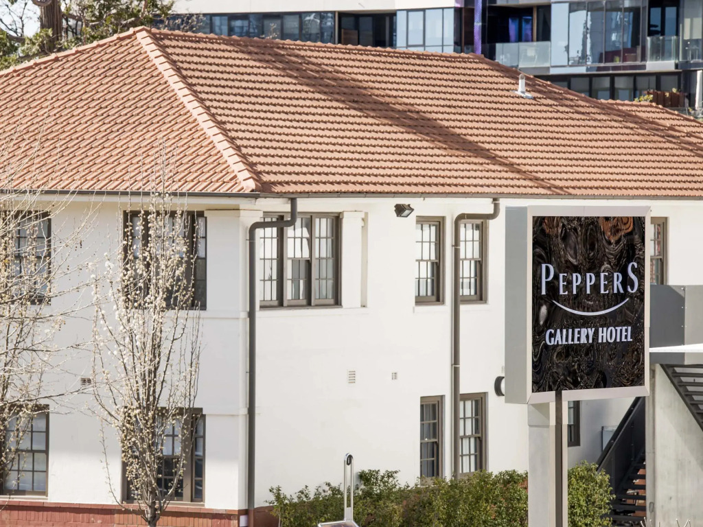 Peppers Gallery Hotel