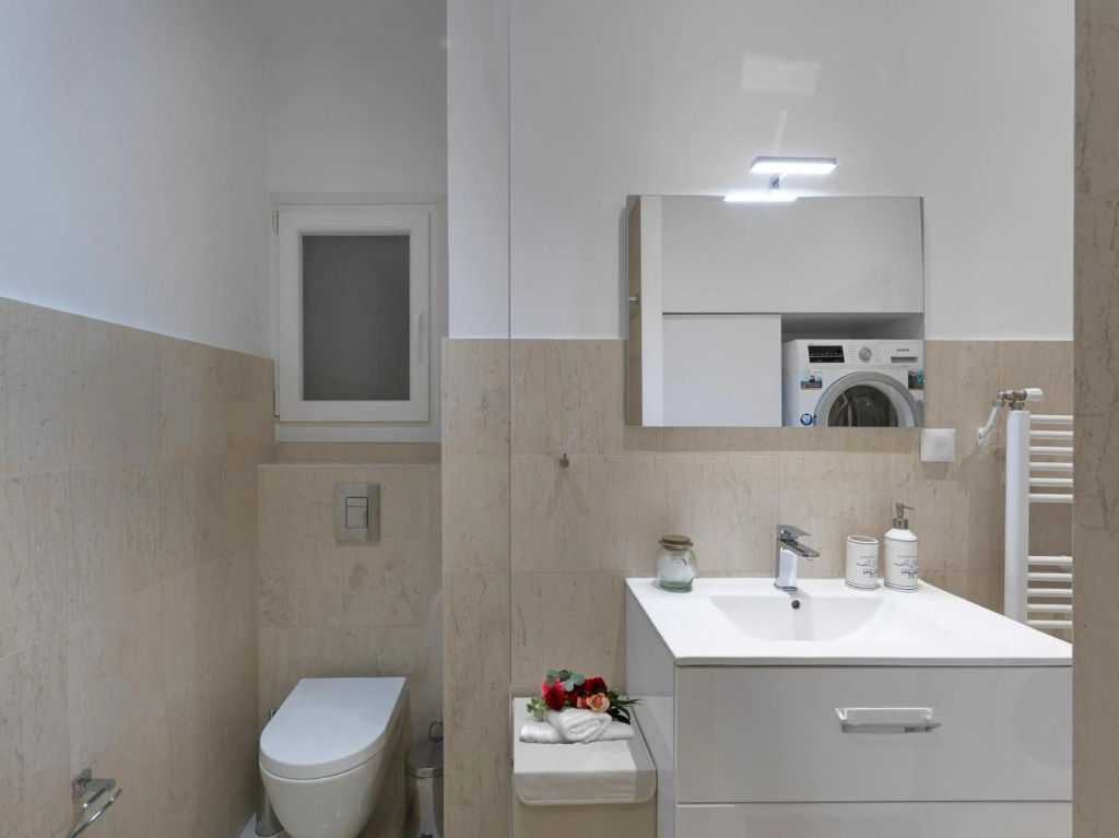 Newly Renovated Apartment in the Heart of Athens