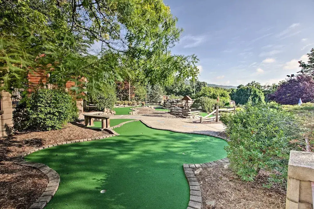 Mcgaheysville Vacation Rental: Yard & Fire Pit!