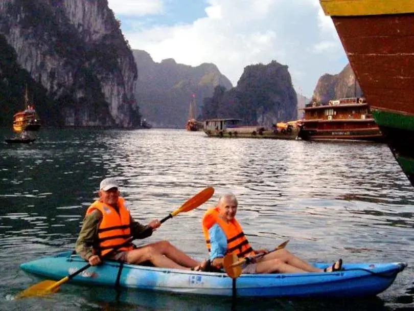 Seawind Charter Cruise Halong