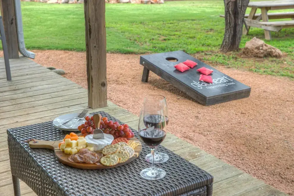 Charming Luxury RV With Total Privacy and Hot Tub!