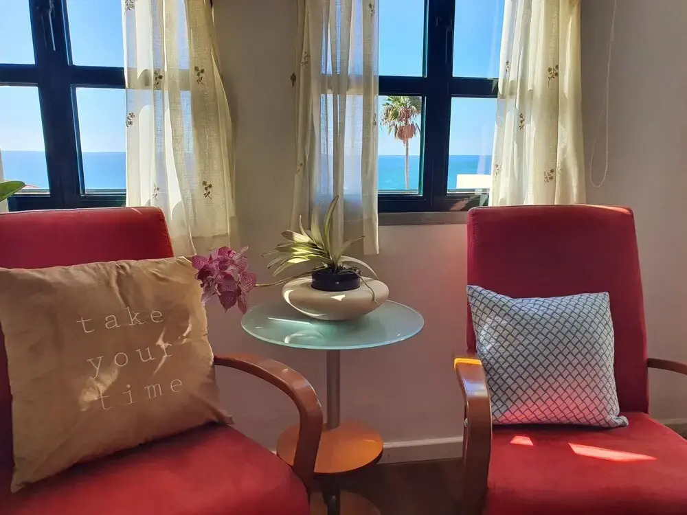 Luzia's Apartment - 2 Bedroom Apartment Sleeps 4