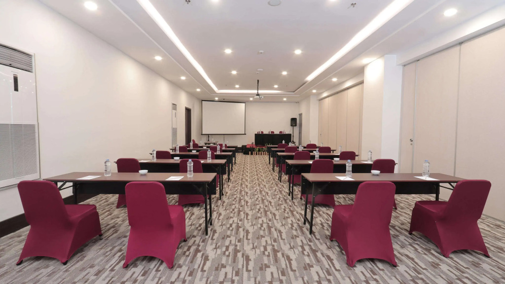 Golden Tulip Essential Makassar