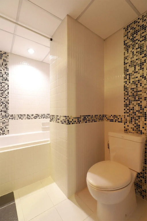 Mai Hotel Chiang Mai ใหม่โฮเทล เชียงใหม่