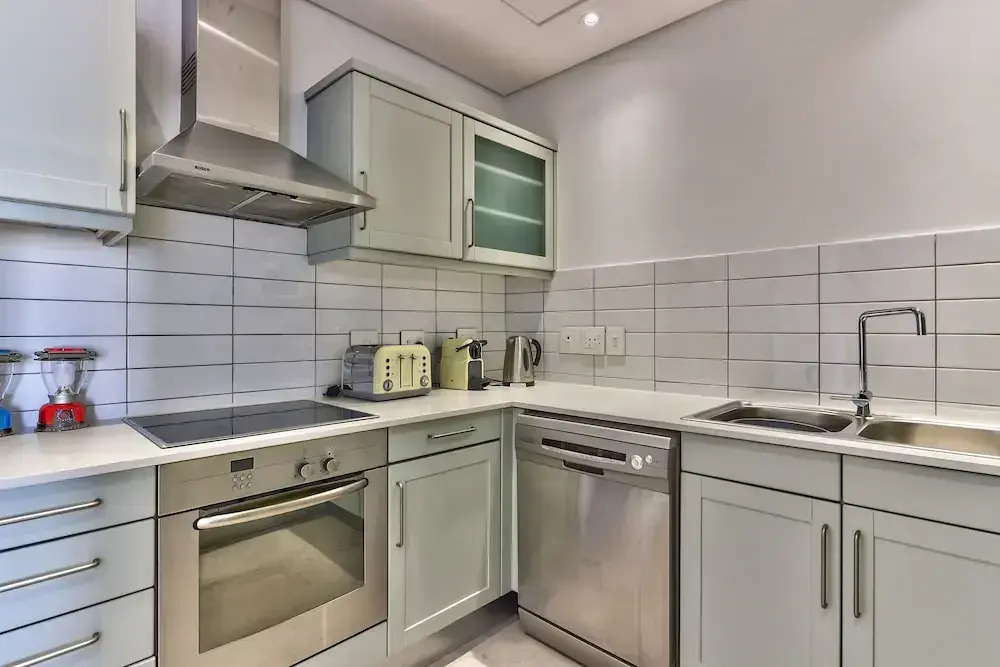 Luxury Three Bedroom Apartment - Fully Furnished and Equipped
