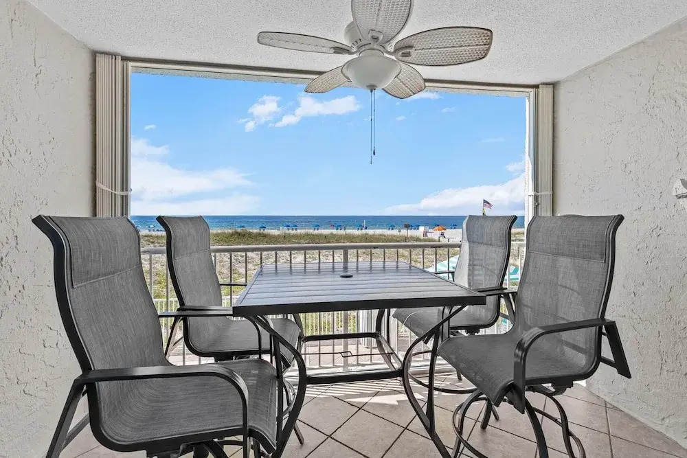 Castaways 1b 2 Bedroom Condo