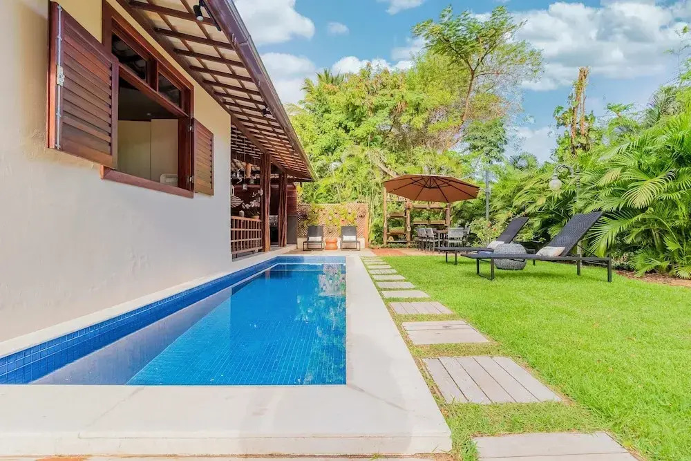PF41 House 6 Bedrooms 300m from the Sea
